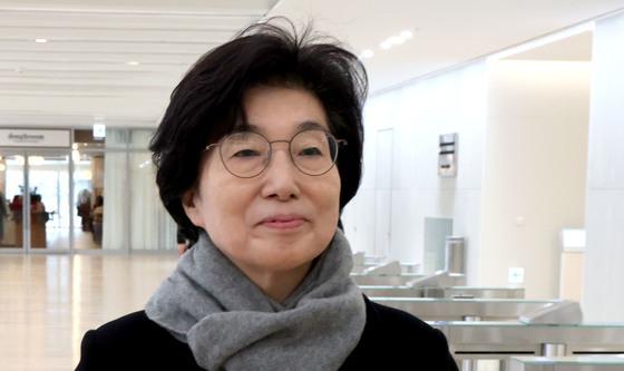 두 번째 특검 조사 마친 김기현 의원 부인