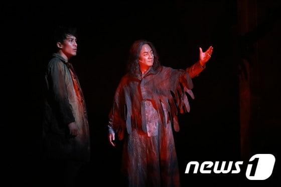 연극 &#39;단테의 신곡&#39;. &#40;국립극장&#41; ⓒ News1