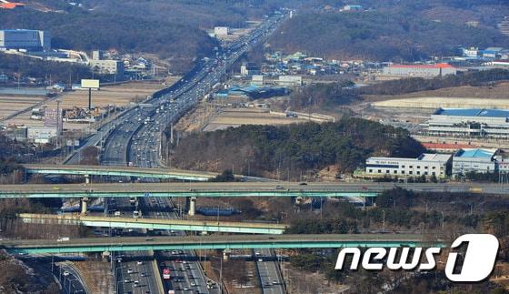 경부고속도로 안성분기점. 2017.1.30/뉴스1