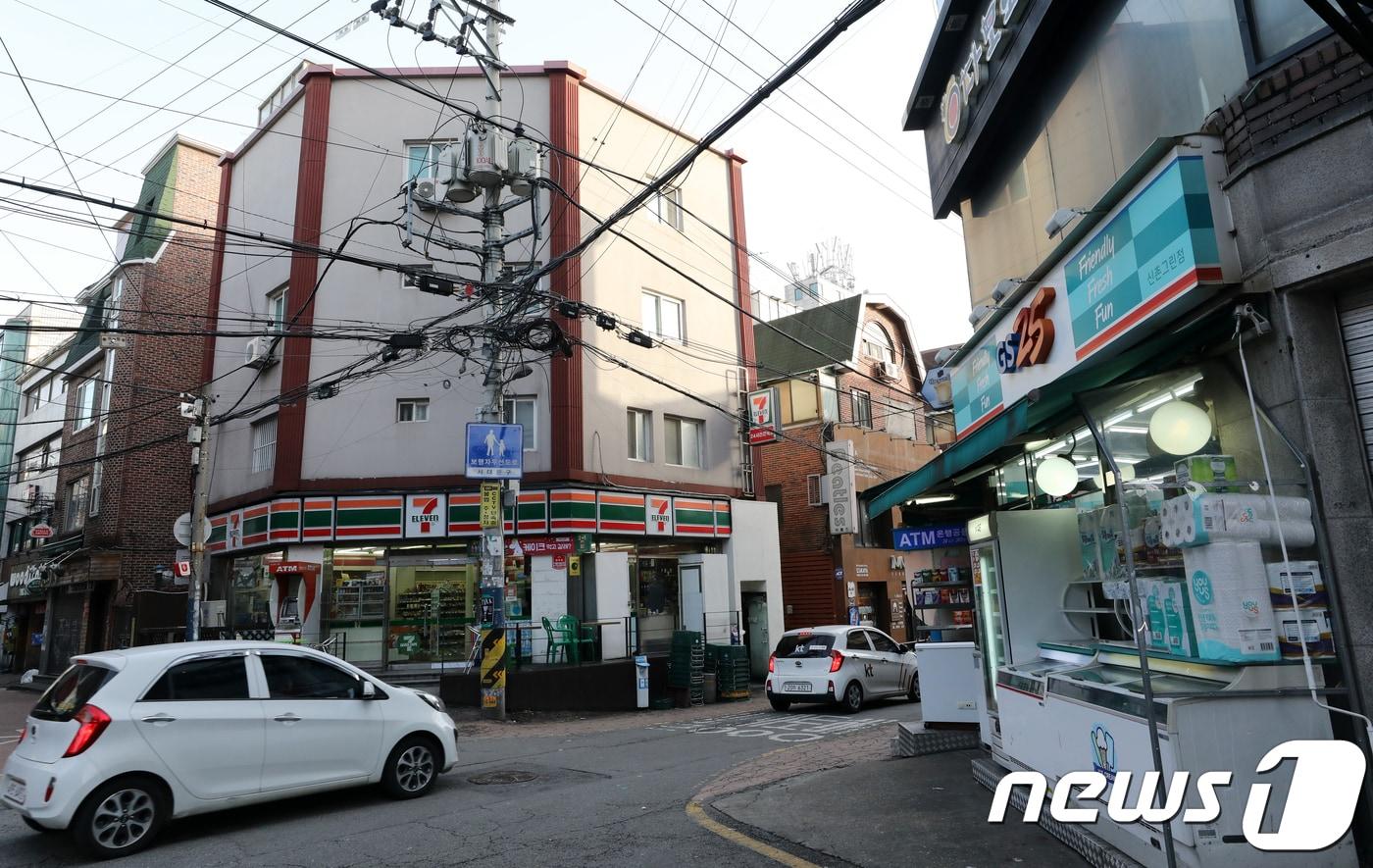 인접 거리에서 영업하는 편의점.&#40;사진은 기사 내용과 무관함&#41; / 뉴스1 ⓒ News1 안은나 기자