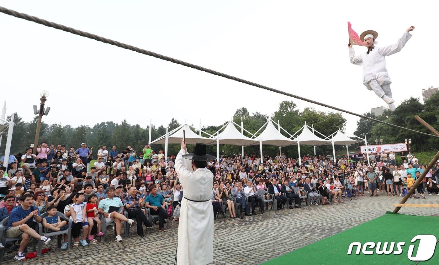 청주 시민화합 백중놀이 자료사진. /뉴스1 ⓒ News1 김용빈 기자