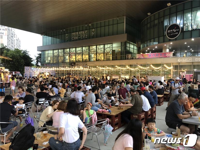 김대중컨벤션센터 맥주 축제 자료사진./뉴스1 