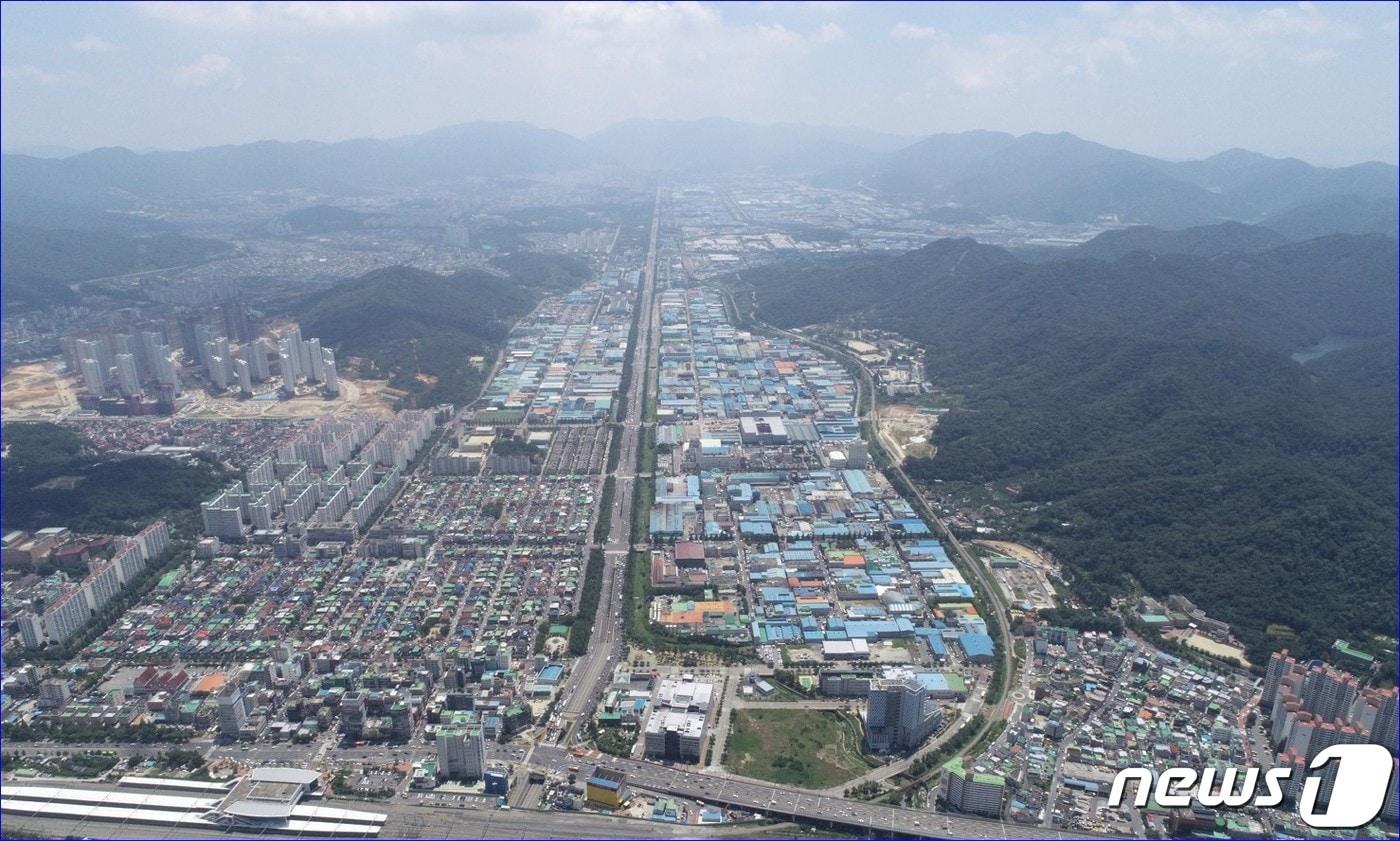 창원국가산업단지 전경.&#40;경남도 제공&#41;