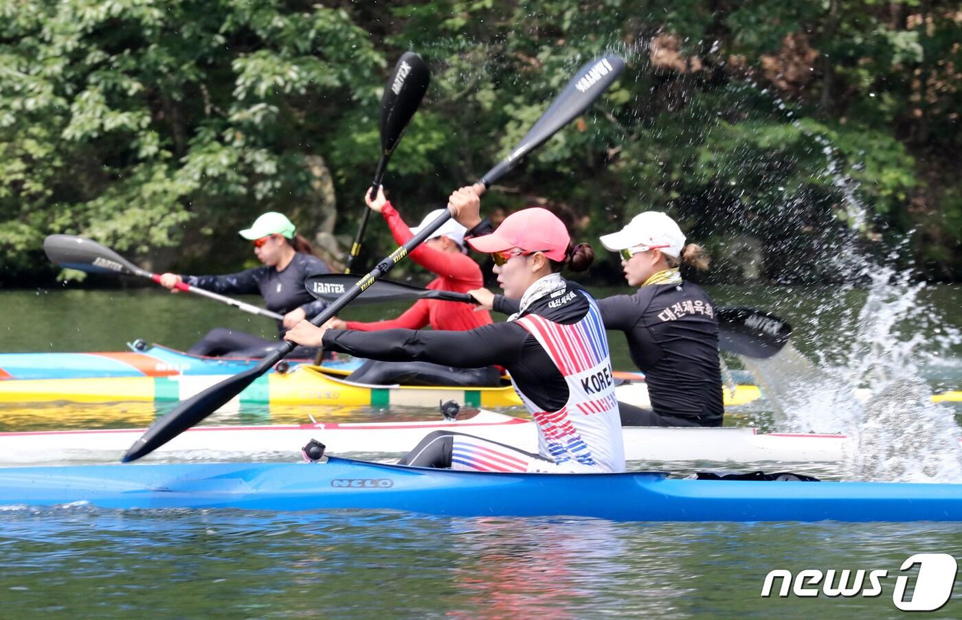 대전체육회 소속 카누 선수들 훈련 모습. &#40;사진은 기사와 관련 없음&#41; 뉴스1 ⓒ News1 김기태 기자