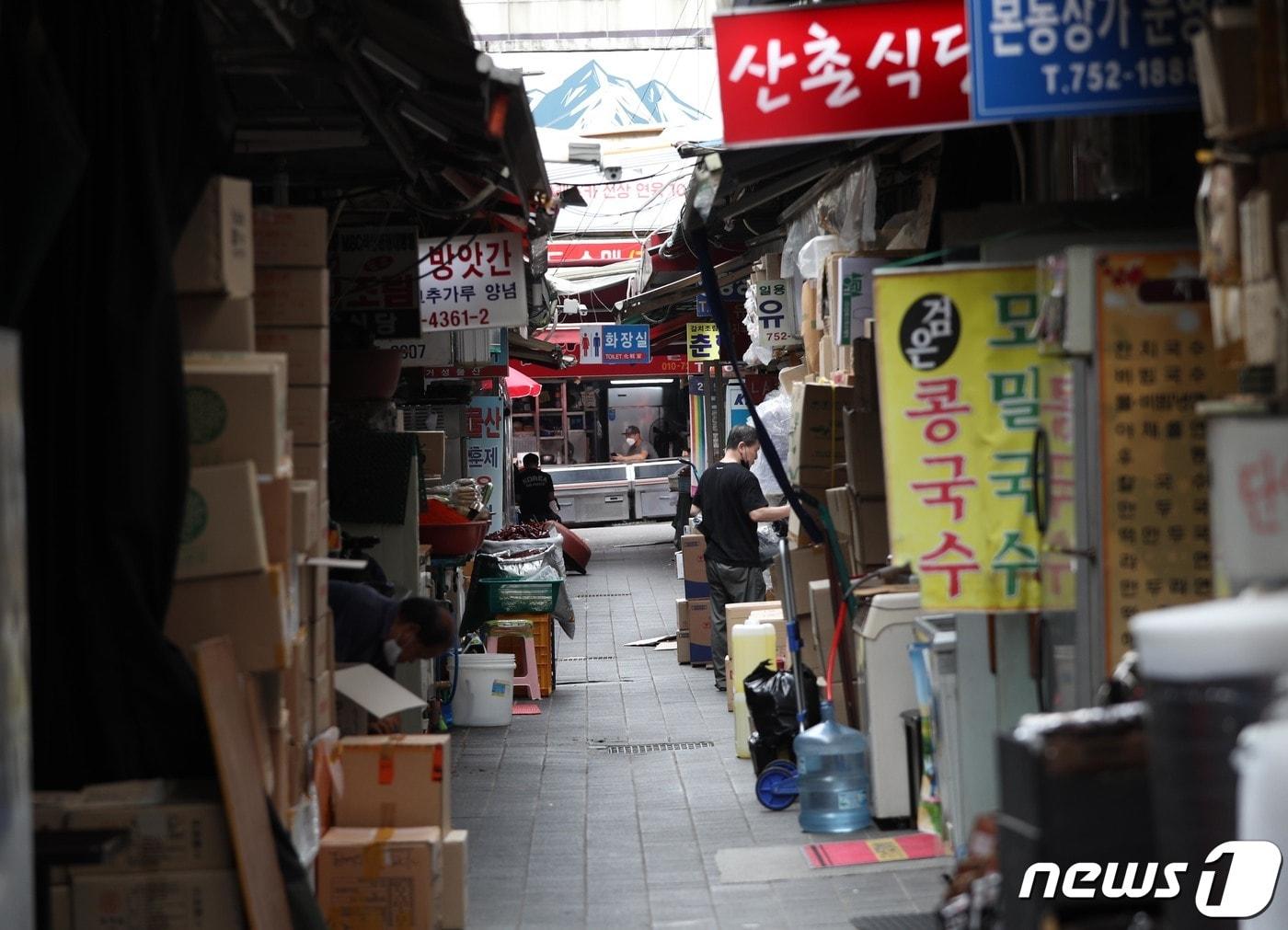 서울 남대문시장이 한산한 모습이다. ⓒ News1 신웅수 기자