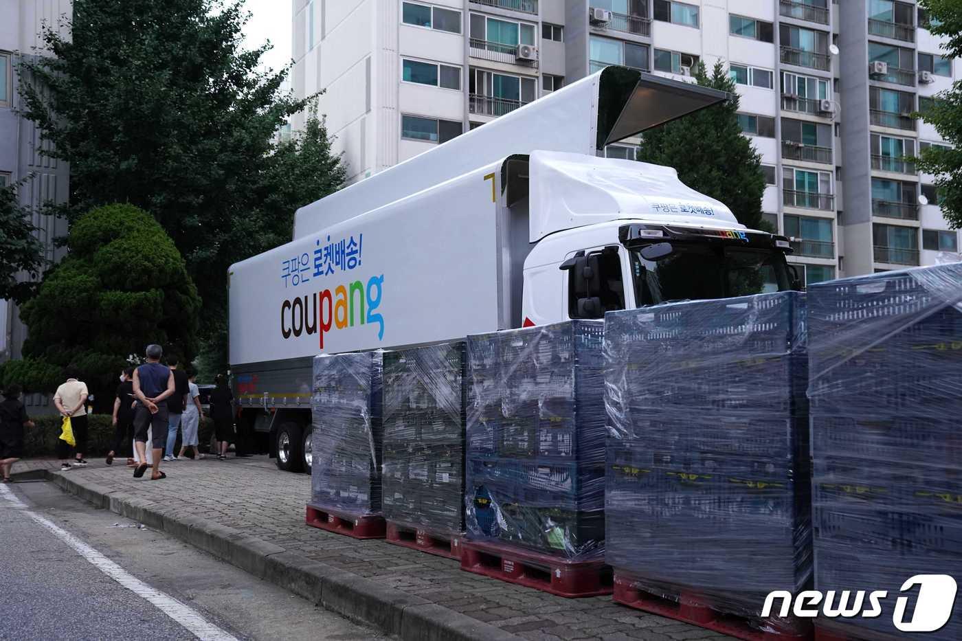 쿠팡이 자사 택배 및 물류센터에서 빈대가 발견됐다는 얘기가 퍼지자 허위사실 유포라며 경찰에 고소장을 제출했다. &#40;쿠팡 제공&#41; 2021.7.30/뉴스1