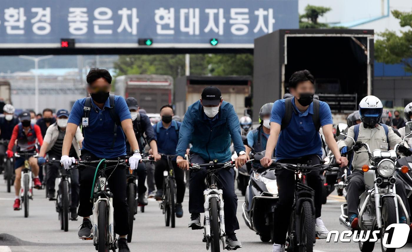 현대자동차 울산공장의 근로자 모습. 2021.7.8/뉴스1 ⓒ News1 윤일지 기자