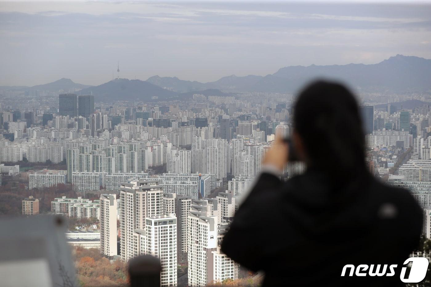  서울 강남구 대모산에서 바라본 강남권 아파트의 모습. 2022.11.28/뉴스1 ⓒ News1 황기선 기자