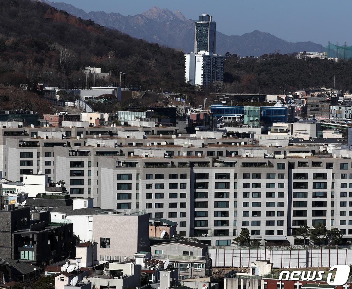 서울 용산구 한남동에서 바라본 고급 주택단지의 모습. 2022.12.14/뉴스1 ⓒ News1 김진환 기자