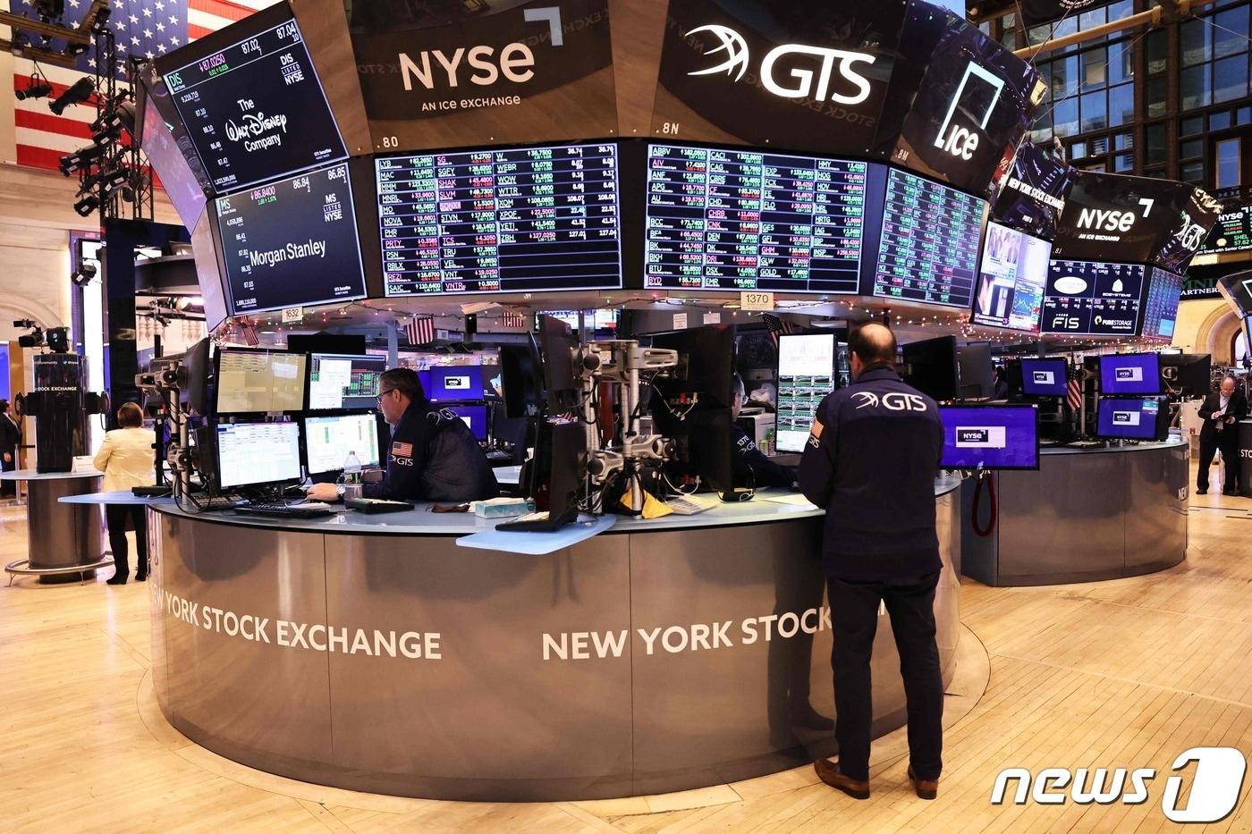 미국 뉴욕 증권거래소&#40;NYSE&#41; 트레이딩 룸 풍경.  2022.12.21. ⓒ AFP=뉴스1 ⓒ News1 김성식 기자