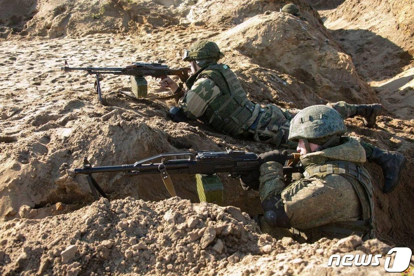 19일 &#40;현지시간&#41; 벨라루스 브레스트에서 러시아와 벨라루스 군 합동 훈련을 하고 있다. ⓒ AFP=뉴스1 ⓒ News1 우동명 기자