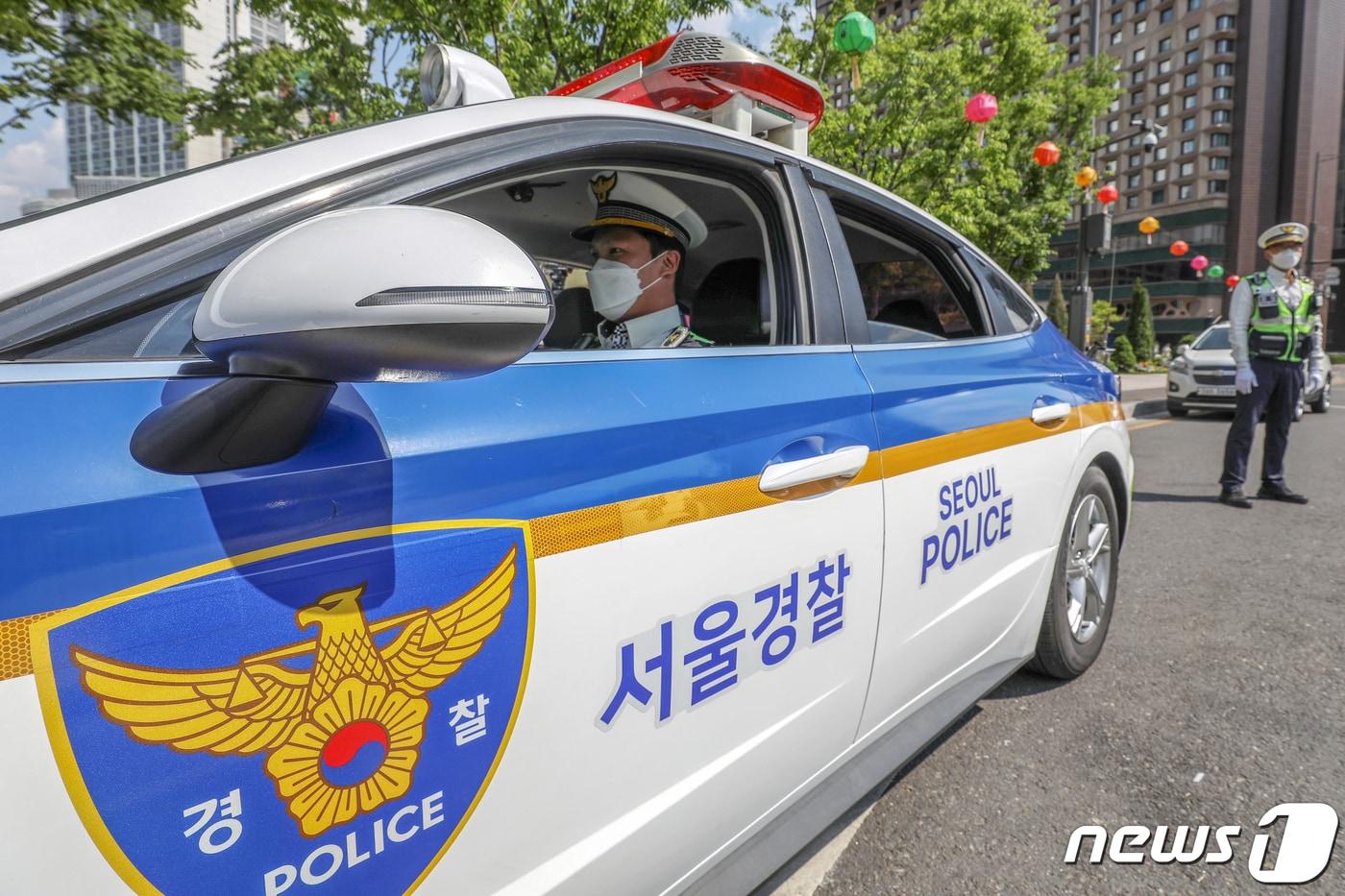 &#39;서울경찰&#39; 표기를 한 순찰차가 업무에 투입되고 있다. /뉴스1 ⓒ News1 민경석 기자