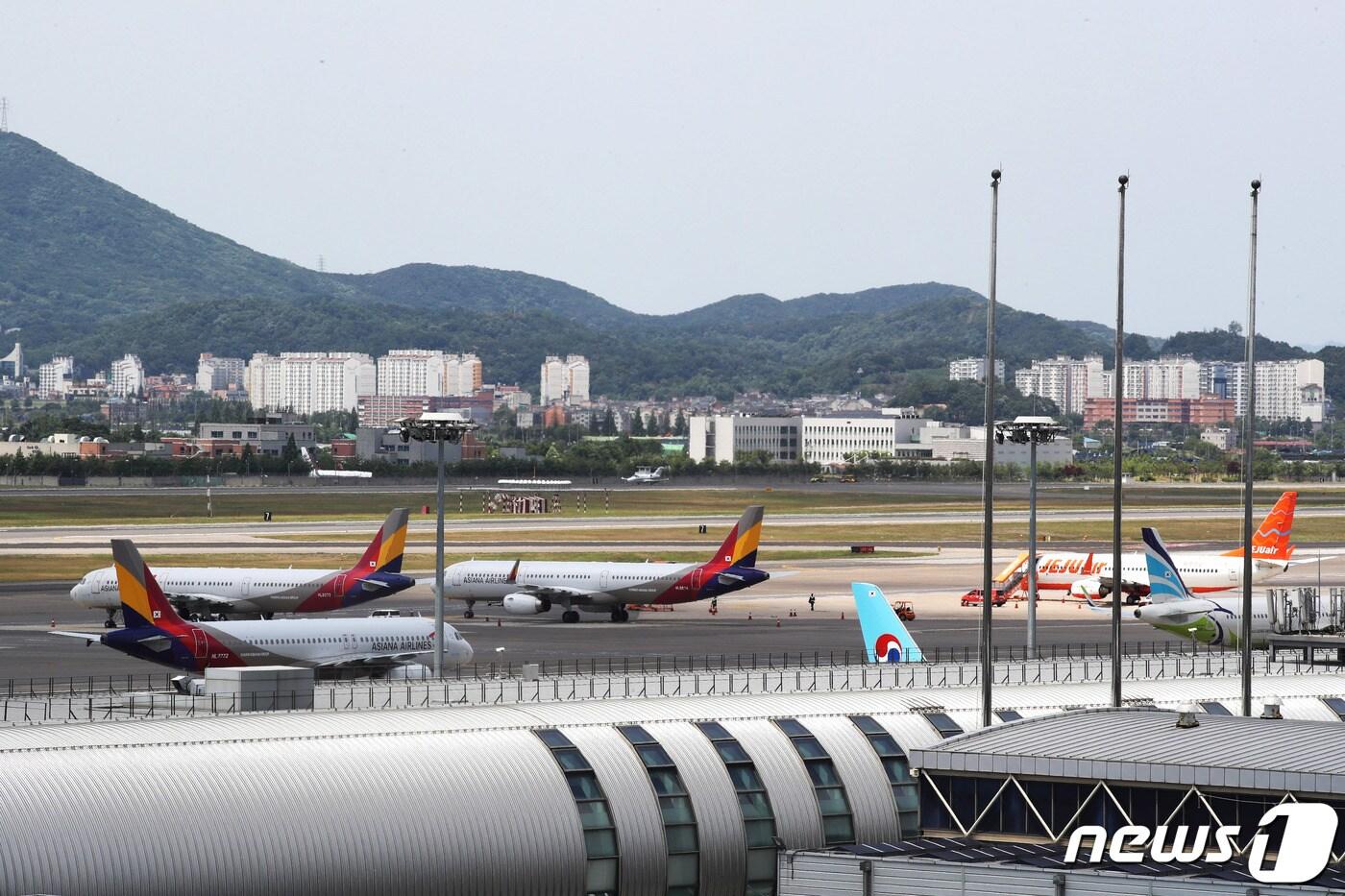 김포공항 계류장. &#40;기사내용과는 무관한 자료사진&#41;. 2022.6.15/뉴스1 ⓒ News1 이광호 기자