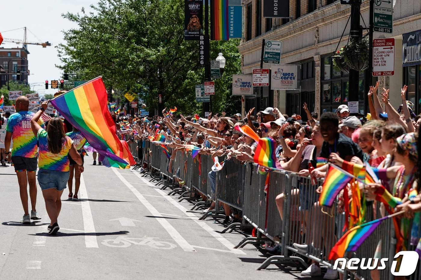 26일&#40;현지시간&#41; 미국 일리노이주&#40;州&#41; 시카고에서 51번째 성소수자&#40;LGBTQ&#41; 행진이 진행됐다. &#40;사진은 기사 내용과 무관함&#41; 2022.06.26 ⓒ AFP=뉴스1 ⓒ News1 김예슬 기자