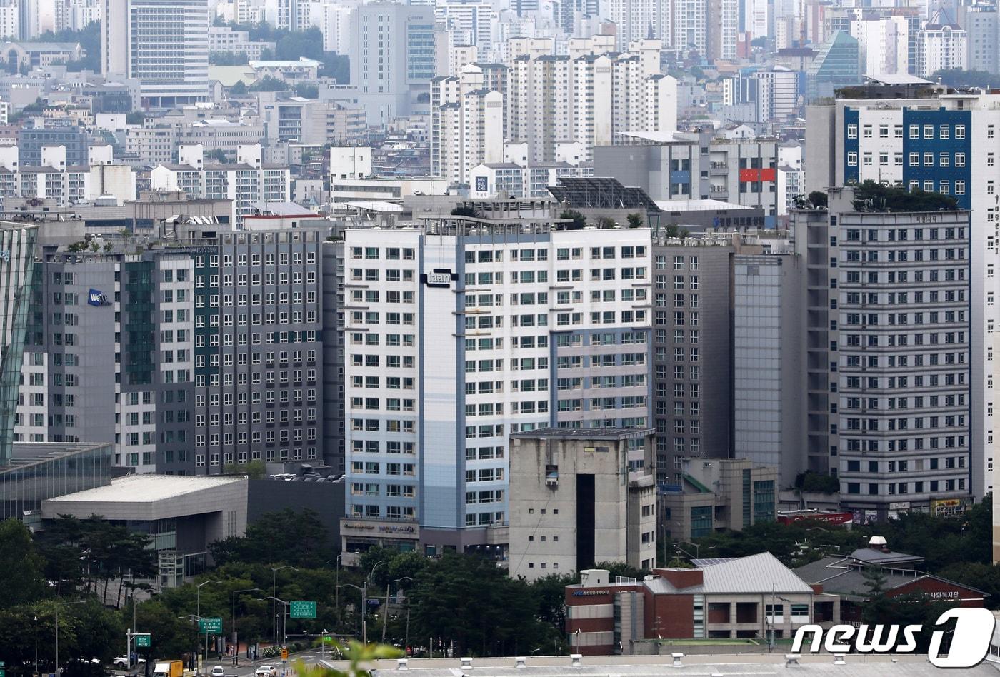 사진은 22일 서울 마포구청 인근 오피스텔 밀집지역의 모습. 2022.7.21/뉴스1 ⓒ News1 이동해 기자