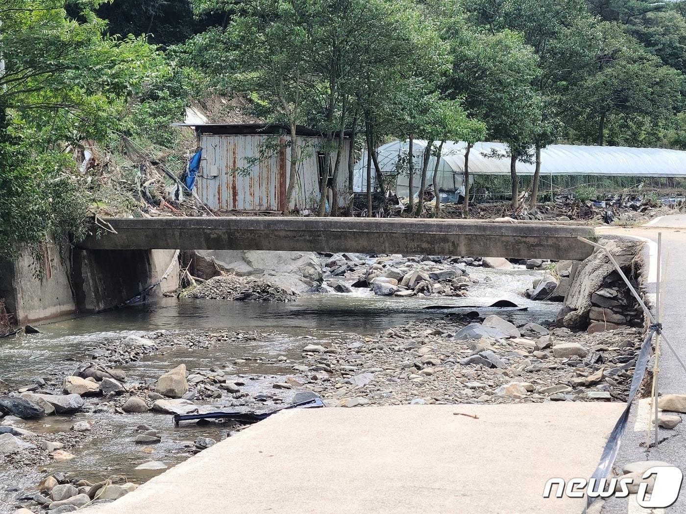  충남 부여군 은산면 나령리. 이 마을을 가로지르는 개울가의 모습. ⓒ News1 