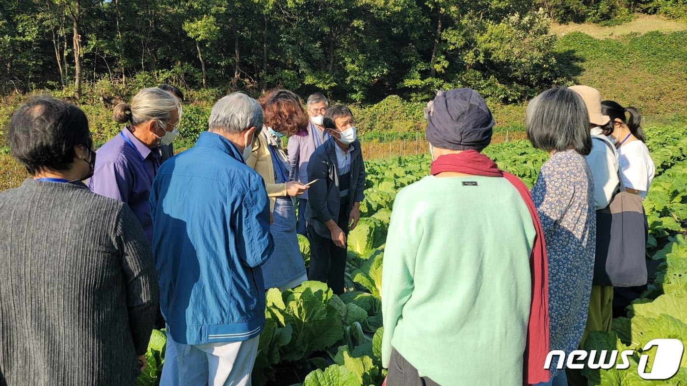 충북 괴산군이 22일부터 &#39;2022년 친환경 유기농 경영 스쿨&#39; 교육생 20명을 모집한다.&#40;괴산군 제공&#41;.2022.8.18/뉴스1