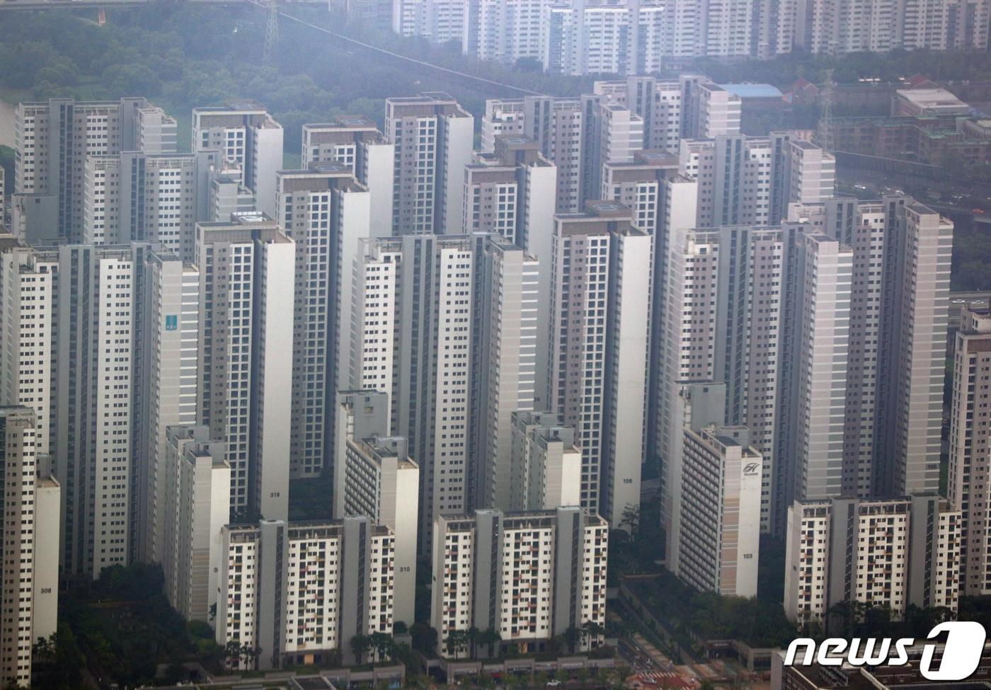 서울 송파구 롯데월드타워 전망대 서울스카이에서 바라본 헬리오시티 아파트 단지. 2022.8.3/뉴스1 ⓒ News1 신웅수 기자