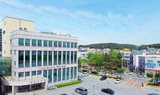  논산시의회 전경.&#40;논산시의회 제공&#41;