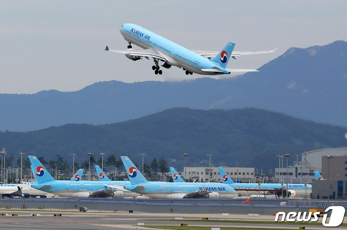 인천공항의 대한항공 여객기. 2022.9.14/뉴스1 ⓒ News1 구윤성 기자