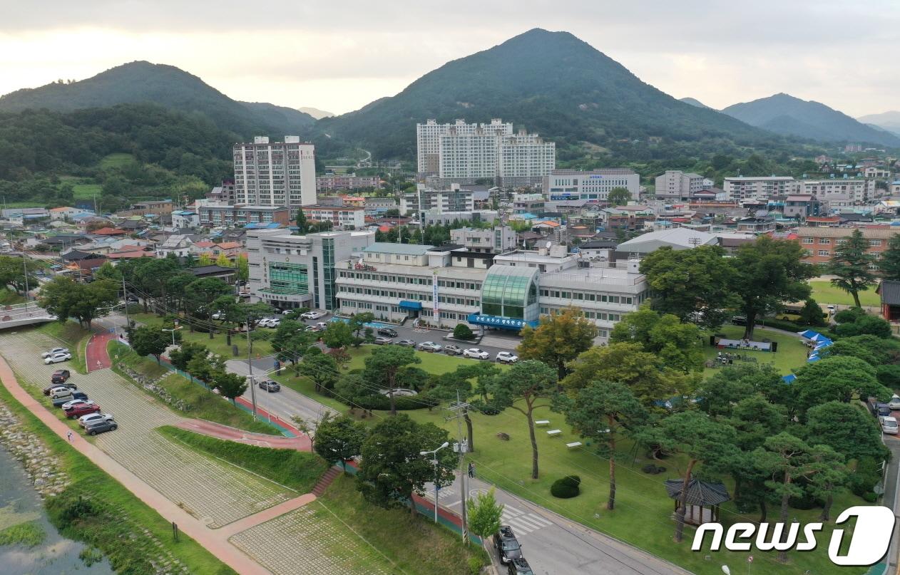  전북 순창군청사.&#40;순창군 제공&#41;/뉴스1