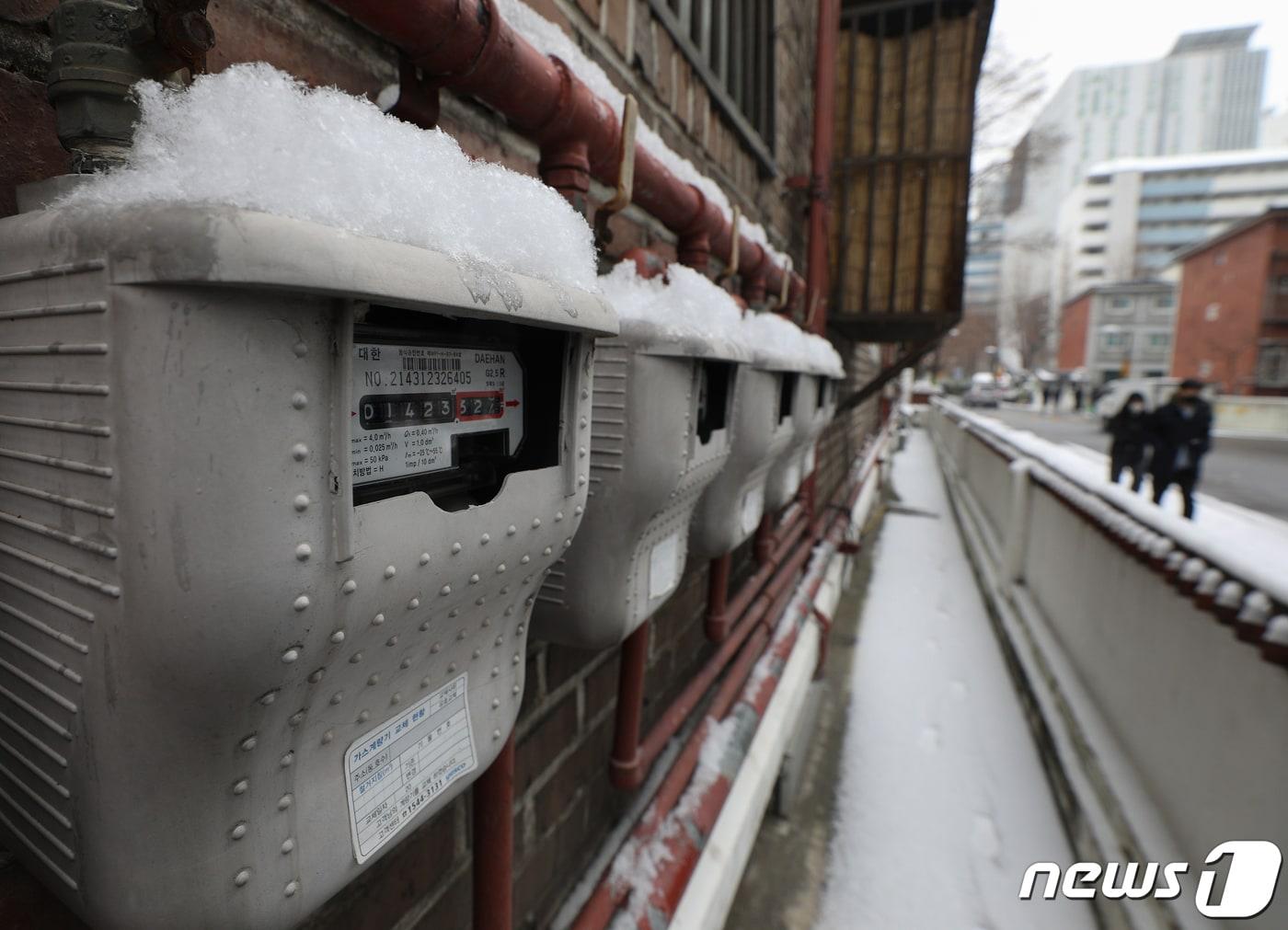 지난달 26일 서울 시내 한 주택가에 설치된 가스 계량기 모습. 2023.1.26/뉴스1 ⓒ News1 신웅수 기자