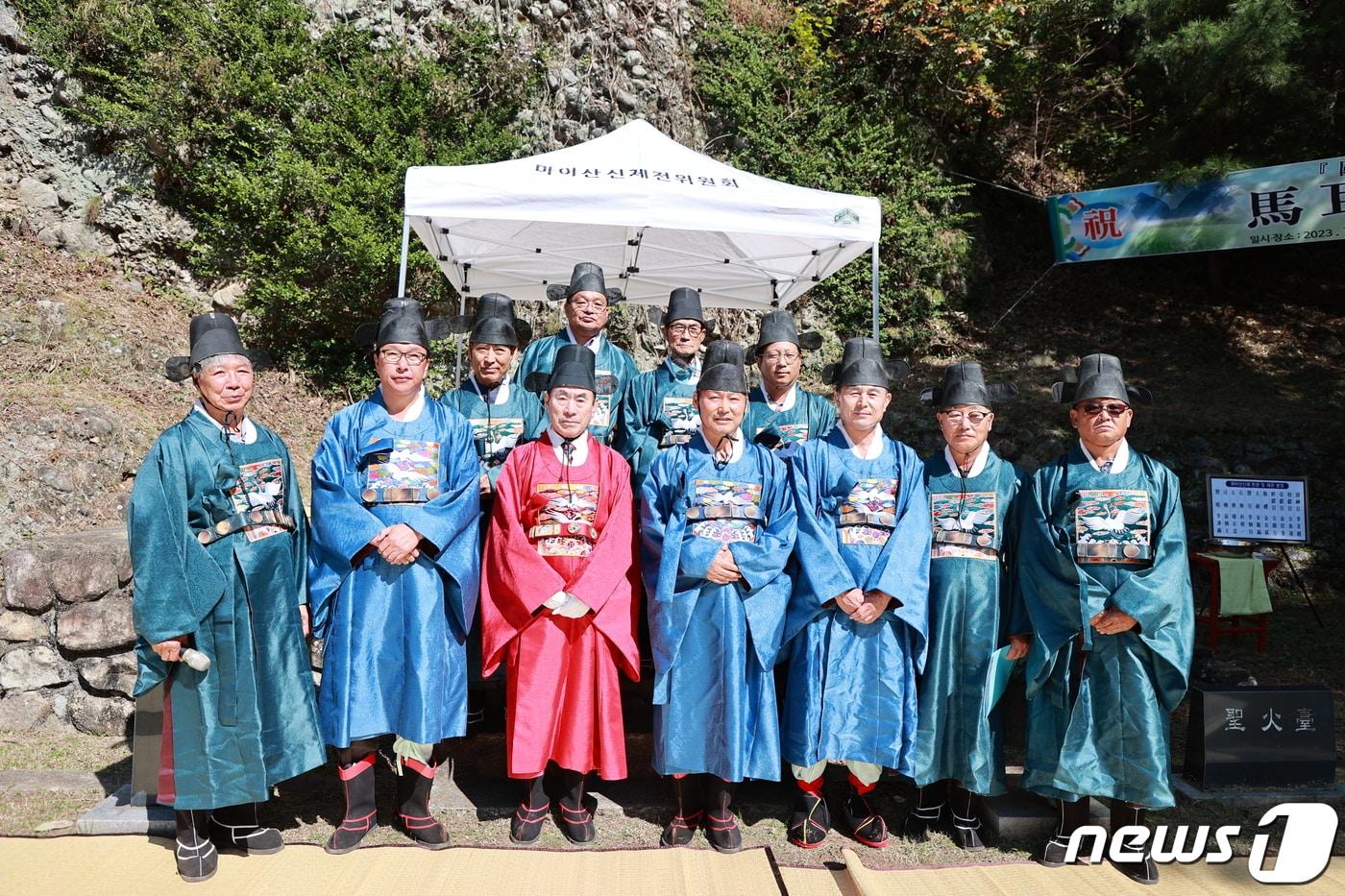 11일 전북 진안군이 마이산 은수사에서 신령에게 추수철을 맞아 풍요를 비는 산신제를 봉행했다.&#40;진안군제공&#41;2023.10.11/뉴스1