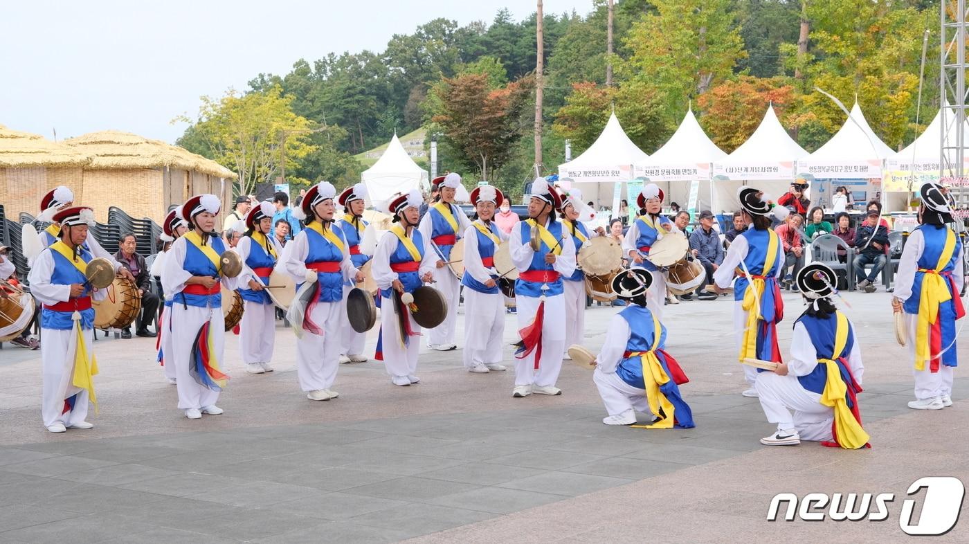 54회 영동난계국악축제 풍물경연대회 모습. &#40;영동군 제공&#41; /뉴스1 