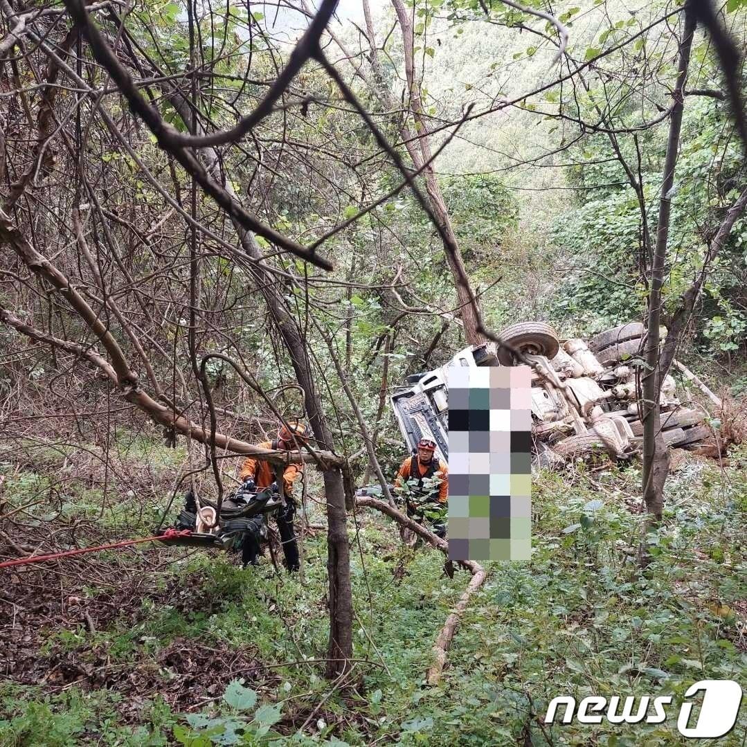 강원 삼척시 미로면 무사리 사고현장.&#40;강원도소방본부 제공고