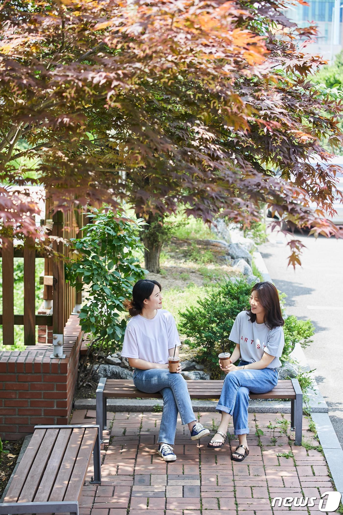 서울시 중부·남부기술교육원 중부캠퍼스에서 교육생들이 대화를 나누고 있다. &#40;사진제공 = 서울시 중부·남부기술교육원&#41;