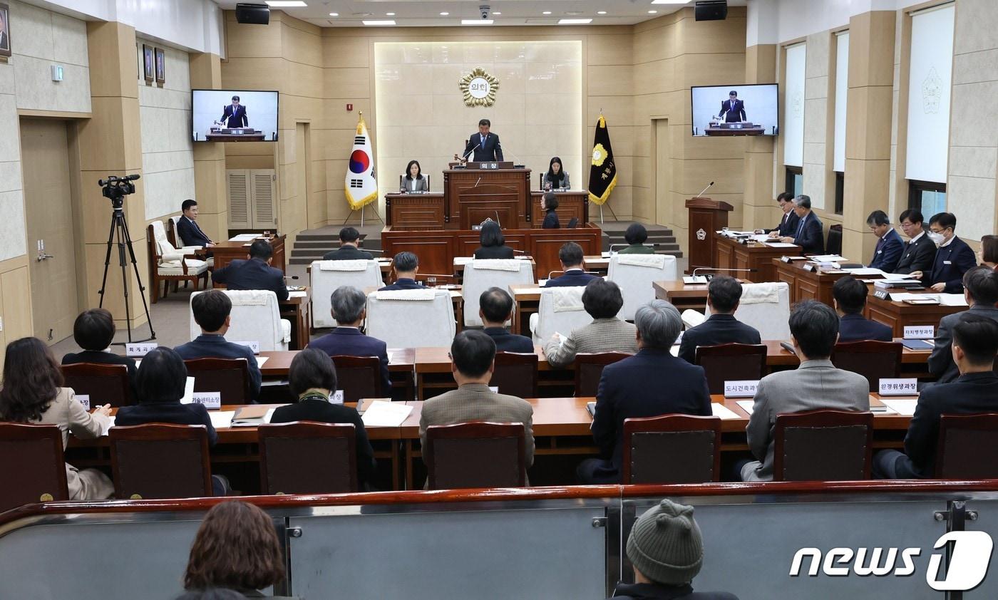 ‘제170회 계룡시의회 정례회’ 모습. &#40;계룡시의회 모습&#41; /뉴스1