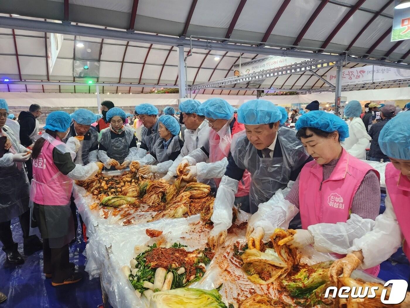 평창 고랭지김장축제 현장.&#40;평창군 제공&#41; 2023.11.4/뉴스1