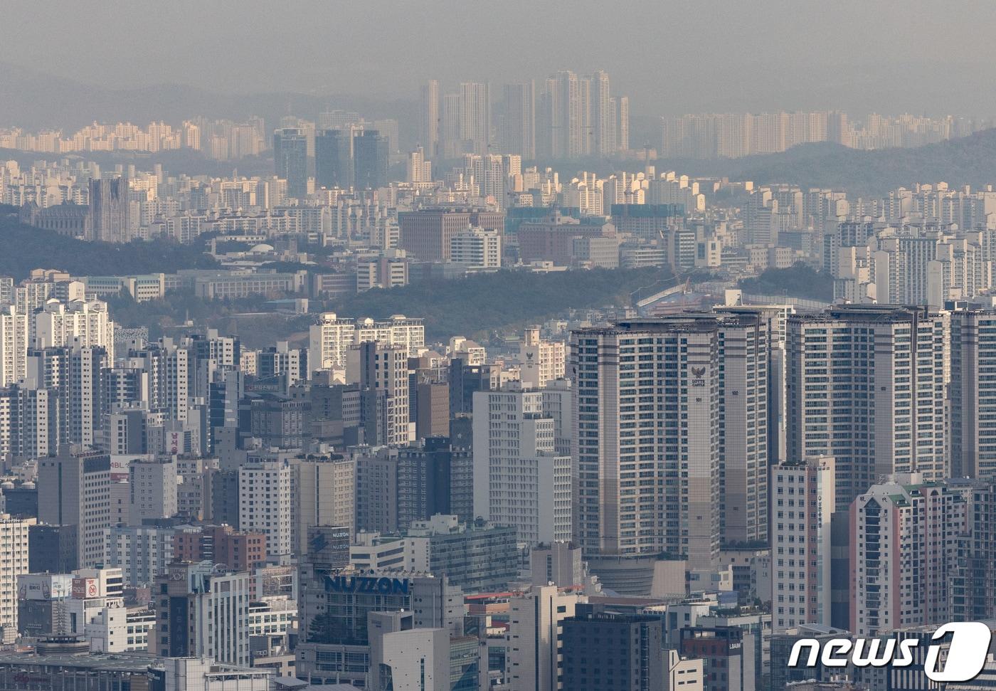 서울 남산에서 바라본 아파트 단지들. 2023.11.9/뉴스1 ⓒ News1 이재명 기자