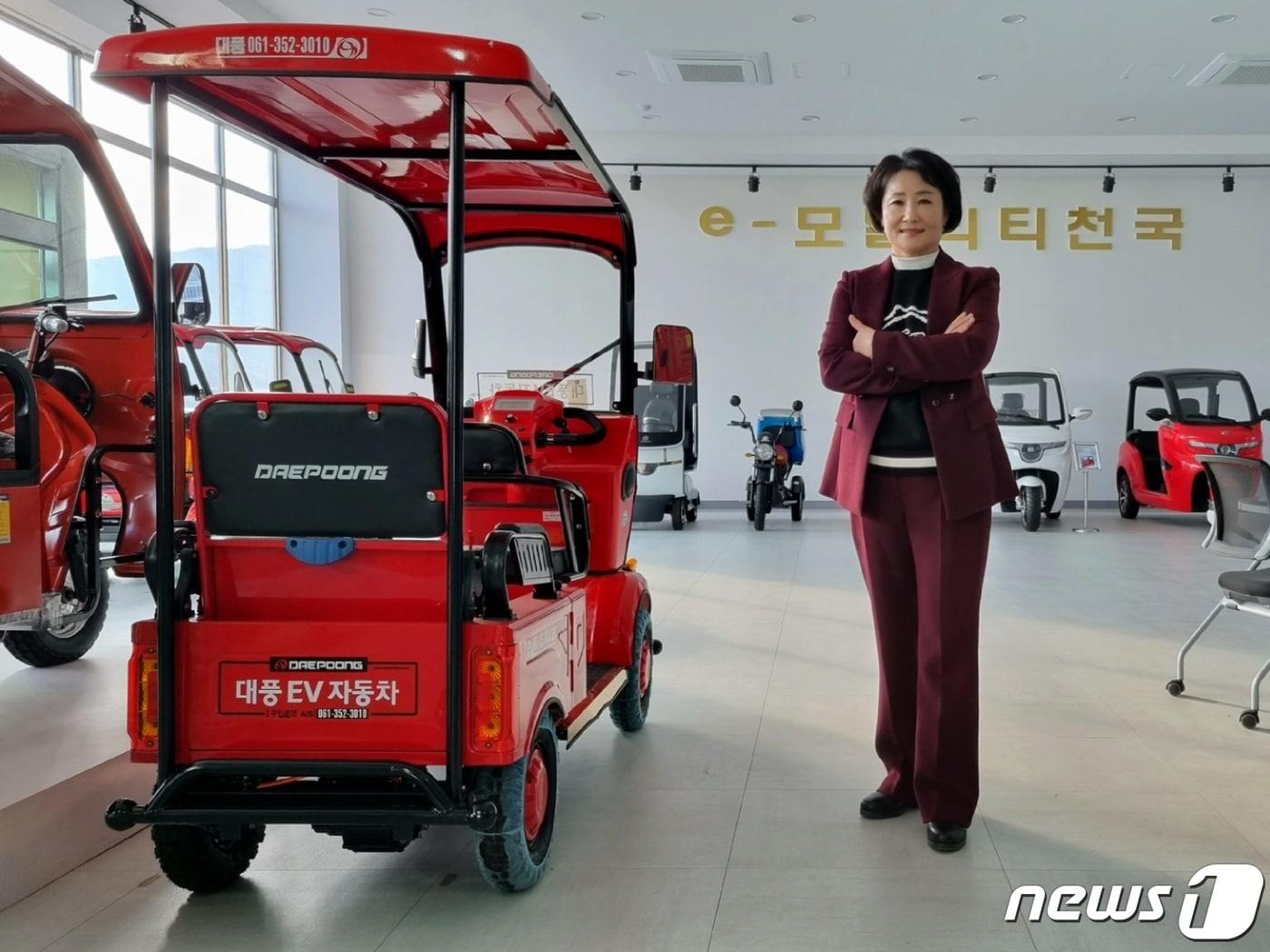 전기차량을 제조하는 대풍이브이자동차의 백옥희 대표.&#40;한국여성경제인협회 제공&#41;