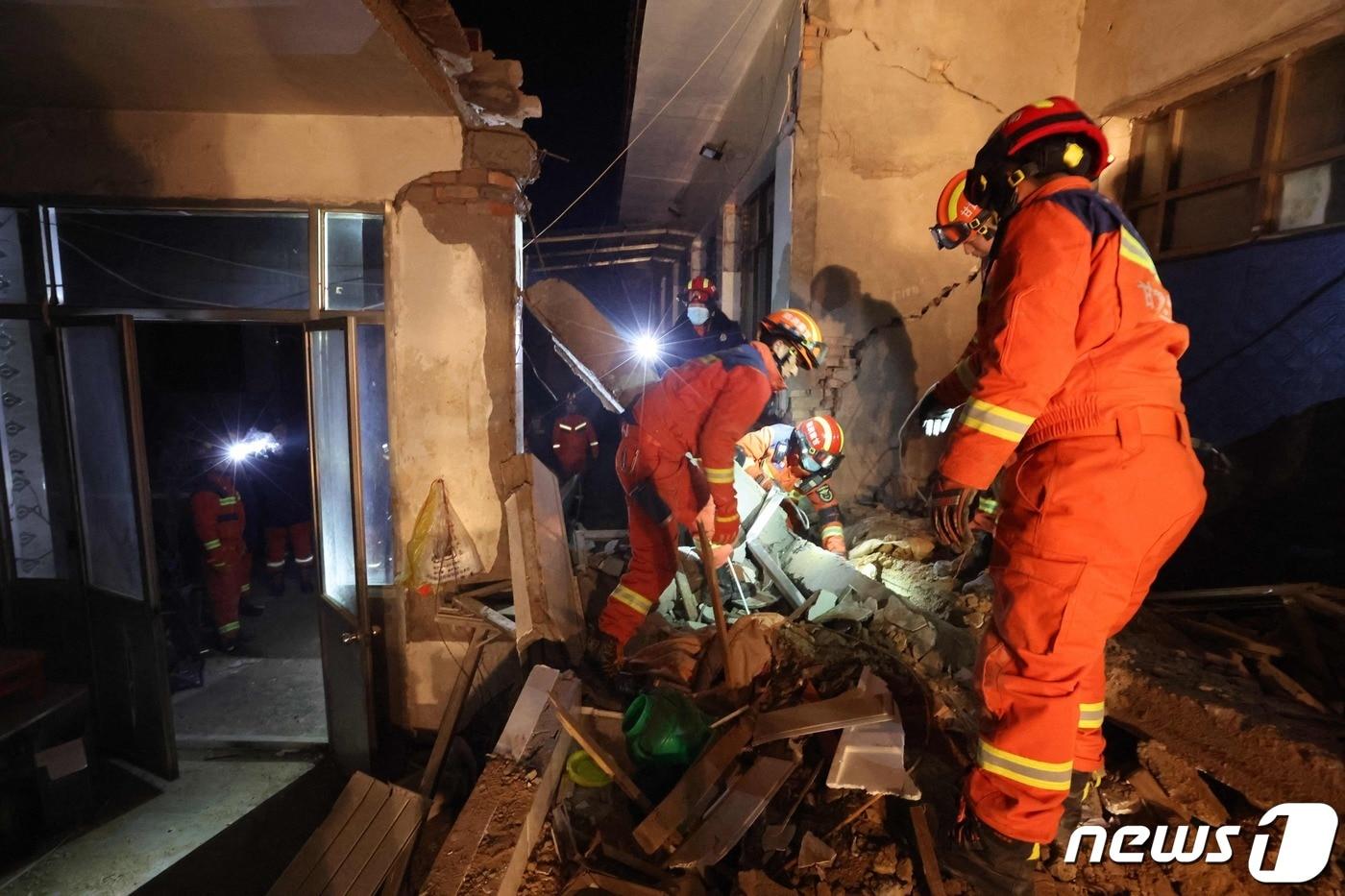 중국 간쑤성 지진 피해 현장. 2023.12.19 ⓒ AFP=뉴스1