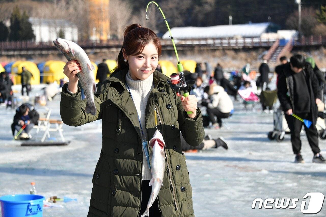 제15회 평창송어축제 개막.&#40;평창군 제공&#41; 2023.12.29/뉴스1