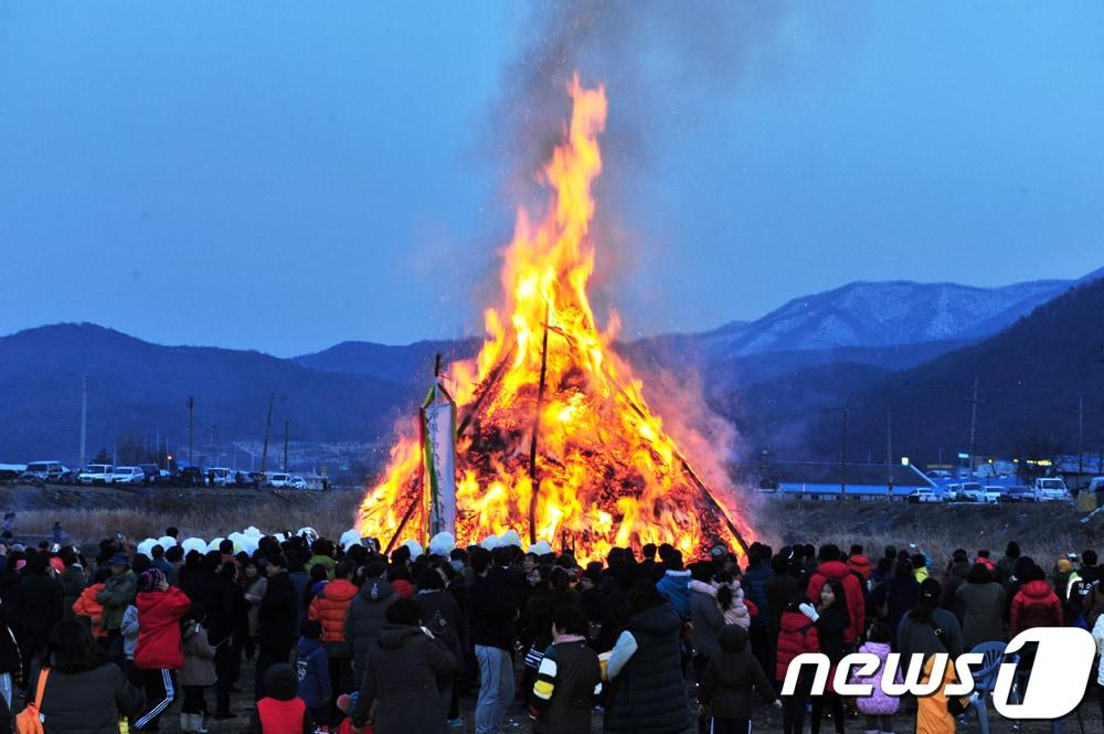 경산시 정월 대보름 행사 모습&#40;경산시 제공&#41; /뉴스1