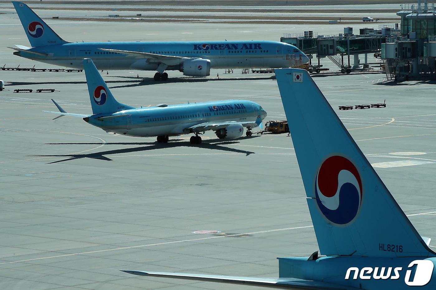 인천국제공항 전망대에서 바라본 계류장에 대한항공 항공기가 대기하고 있다. 2023.2.19/뉴스1 ⓒ News1 박정호 기자