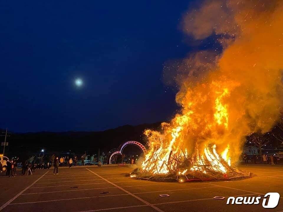 전북 장수군은 5일 오후 &#39;장수가야, 대보름을 밝히다&#39;를 주제로 풍성한 대보름 행사를 진행한다.&#40;장수군 제공&#41;2023.2.1/뉴스1