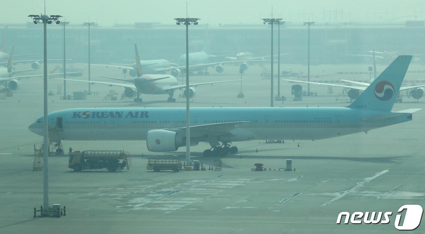 사진은 인천국제공항 계류장의 대한항공 여객기 모습. &#40;사진은 기사와 관계없음&#41; 2023.3.10/뉴스1 ⓒ News1 권현진 기자