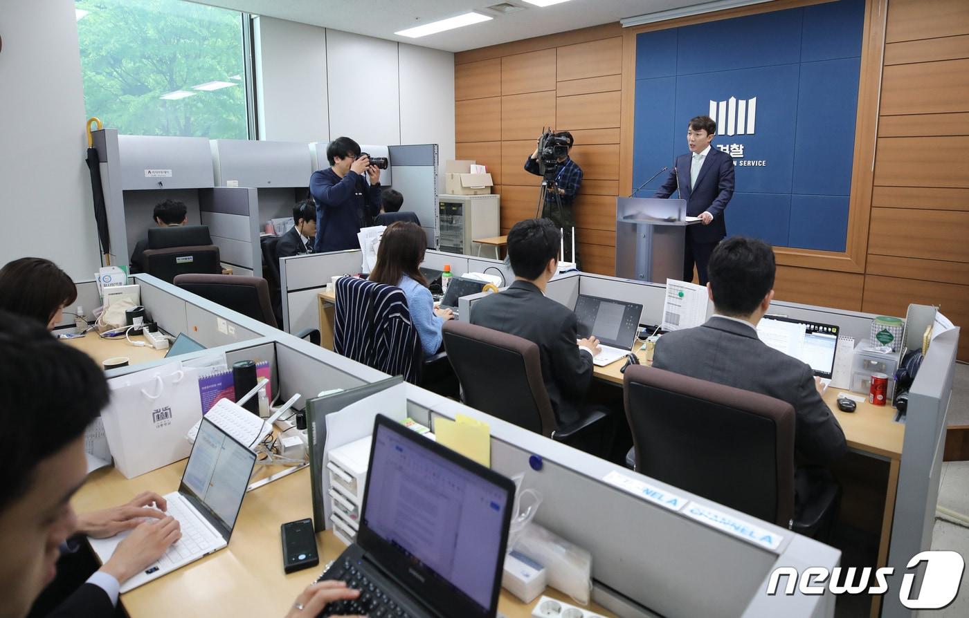 이정섭 서울중앙지검 공정거래조사부 부장검사가 지난해 4월20일 오전 서울 서초구 서울고등검찰청에서 국내 가구업체들의 2조3261억원 규모 아파트 빌트인가구 입찰담합 사건 수사결과를 발표하고 있다./뉴스1 ⓒ News1 구윤성 기자