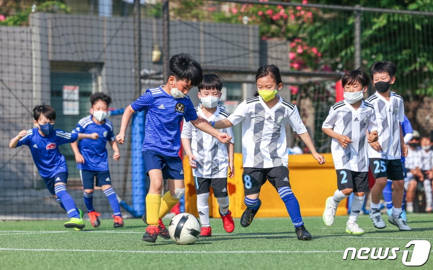 차범근 전 감독이 전남 고흥에 &#39;차범근 축구교실&#39;을 운영할 계획이다.&#40;고흥군 제공&#41;2023.4.6/ 