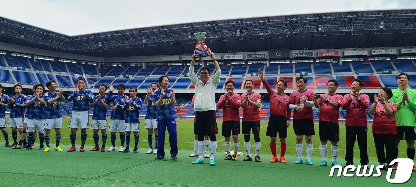 국회의원축구연맹 회장 회장인 정진석 국민의힘 의원 페이스북. / 뉴스1 ⓒ News1