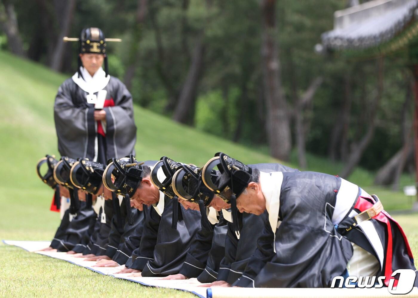 15일 오전 경기 여주시 능서면 세종대왕릉에서 &#39;세종대왕 탄신 626돌 숭모제전&#39;이 봉행되고 있다. 2023.5.15/뉴스1 ⓒ News1 김영운 기자