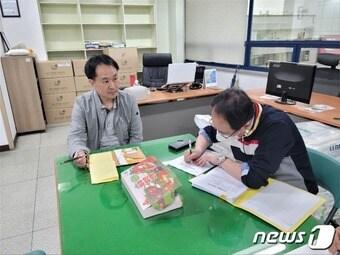 구독경제사업에 대해 이야기하고 있는 이경언 제주 캐롯베어 대표 &#40;중기유통센터 제공&#41;