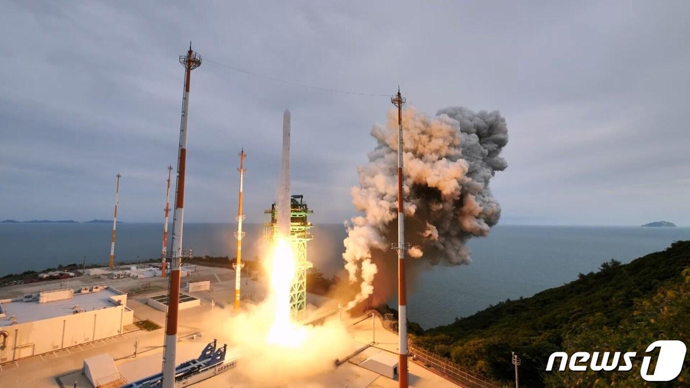 한국형 우주발사체 누리호&#40;KSLV-Ⅱ&#41;가 전남 고흥군 나로우주센터에서 발사되는 모습. &#40;항공우주연구원 제공&#41; 2023.5.25/뉴스1 ⓒ News1 장수영 기자