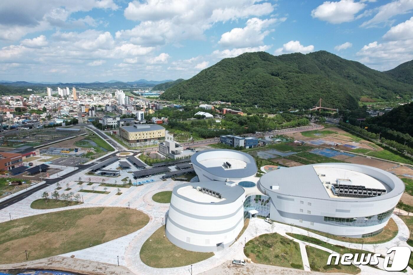 경남교육청 미래교육원 전경.&#40;의령군 제공&#41;