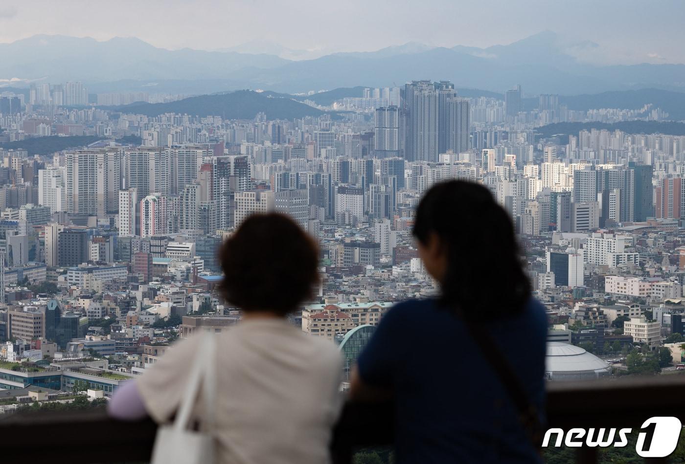  서울 용산구 남산N타워에서 바라본 아파트단지의 모습. 2023.7.26/뉴스1 ⓒ News1 이재명 기자