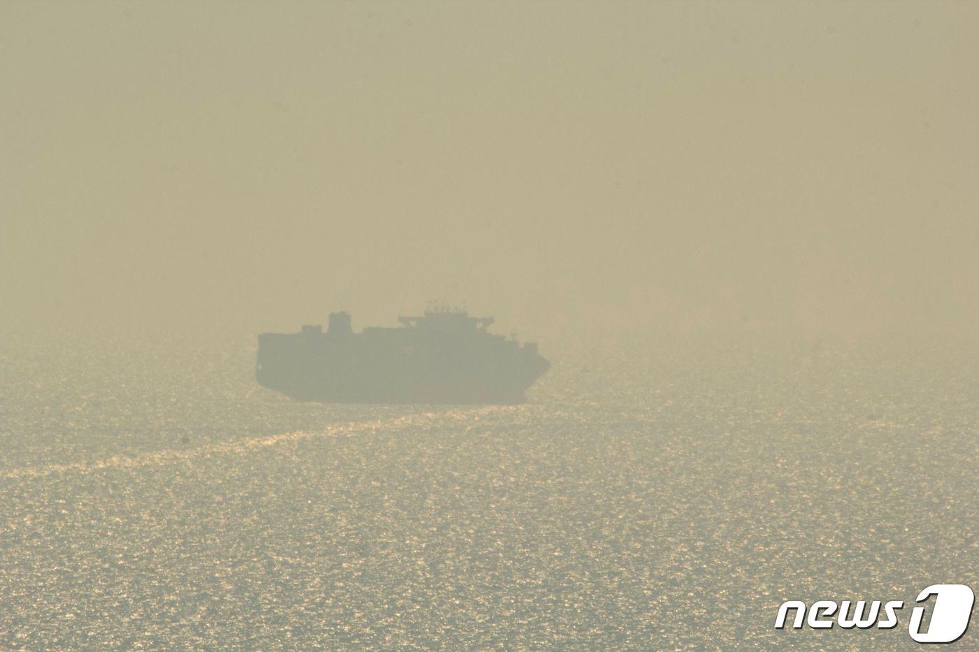 우크라이나 오데사 항에서 화물선이 새 항로를 통해 흑해로 출항을 하고 있다. 2023.8.17 ⓒ AFP=뉴스1 ⓒ News1 우동명 기자