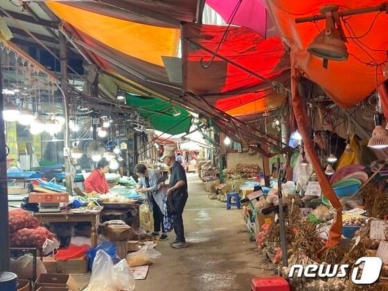 한산한 서울 동대문구 경동시장 모습. 뉴스1 ⓒ News1 정지윤 기자 